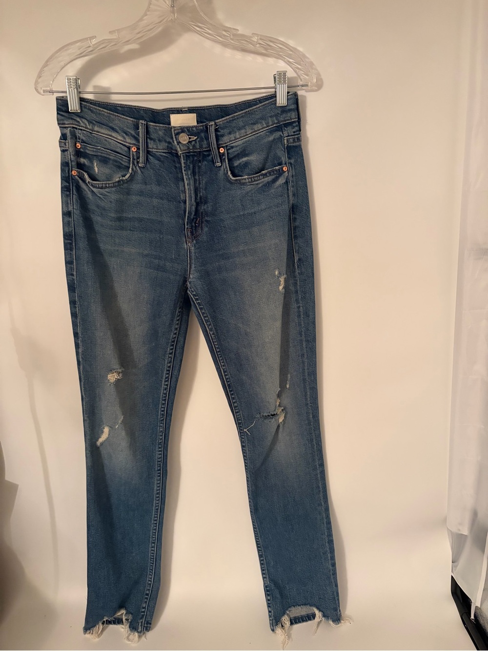 MOTHER The Flirt Fray in color Cold Feet Size 25 Denim Jeans Streetwear